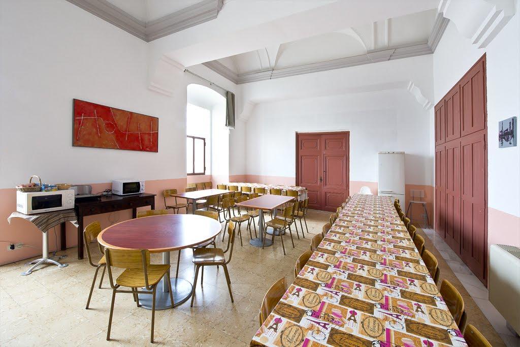 Alberg Solidanca Hostel Palafrugell Bagian luar foto